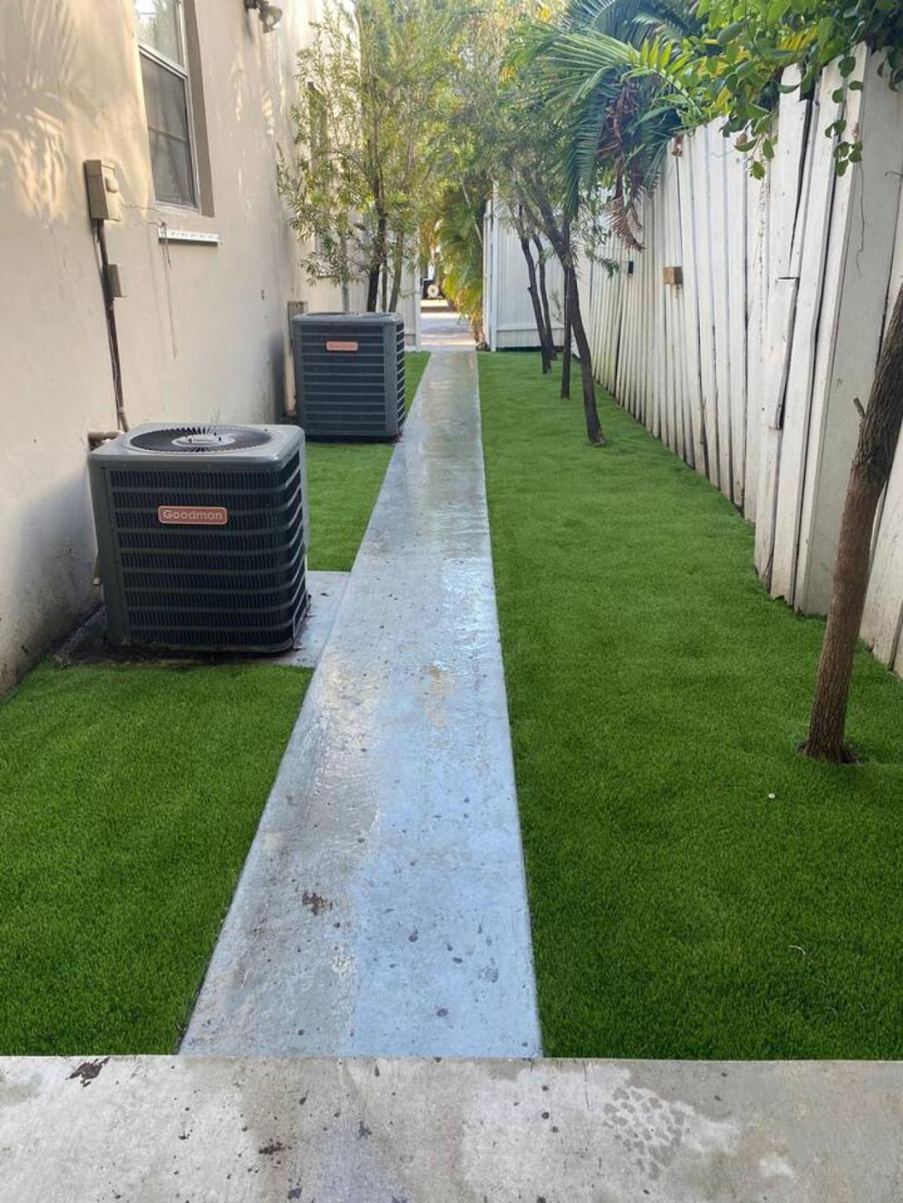 Coral Gables Area Hidden Gem With Private Garden Miami